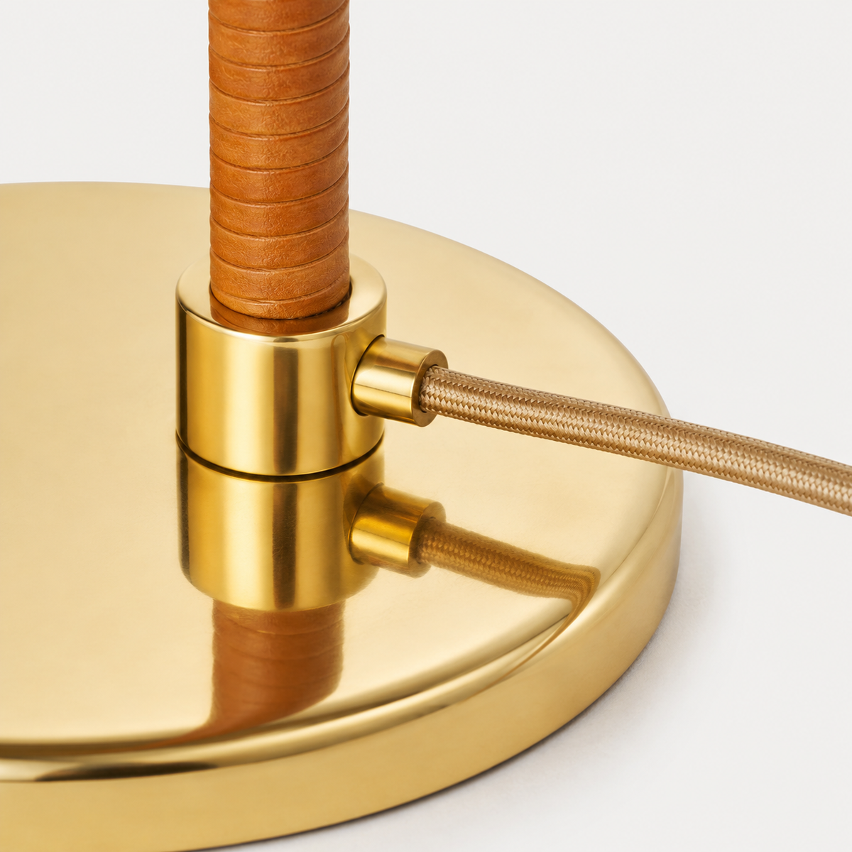 Solene Bedside Table Lamp shade and support connection detail