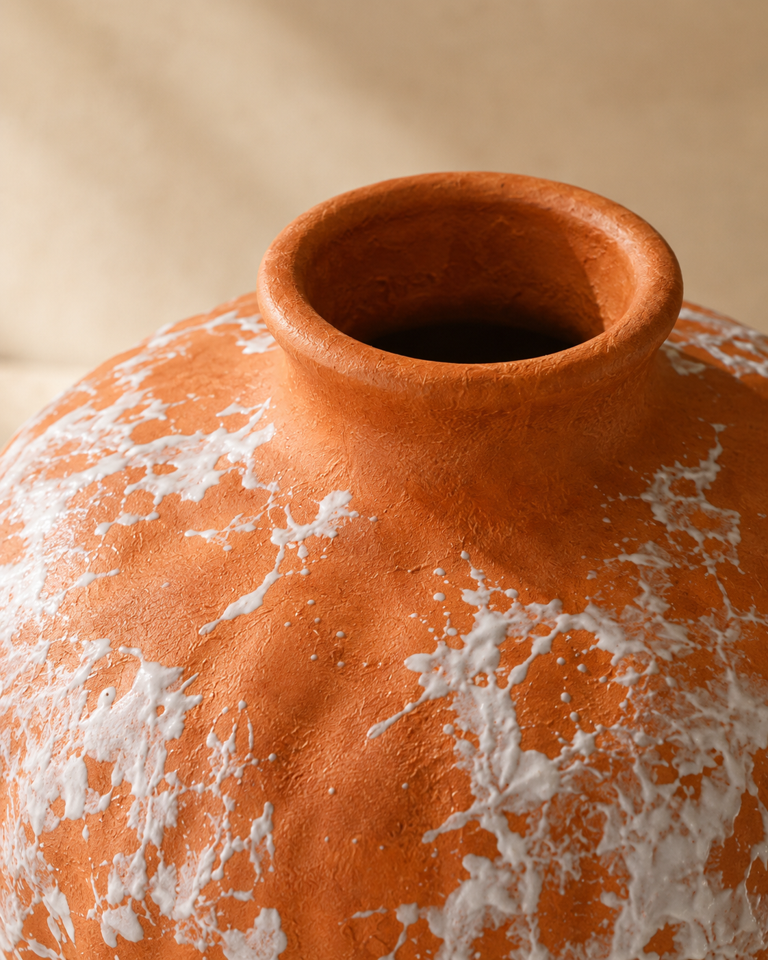 Olia Sienna Vase rim and opening detail