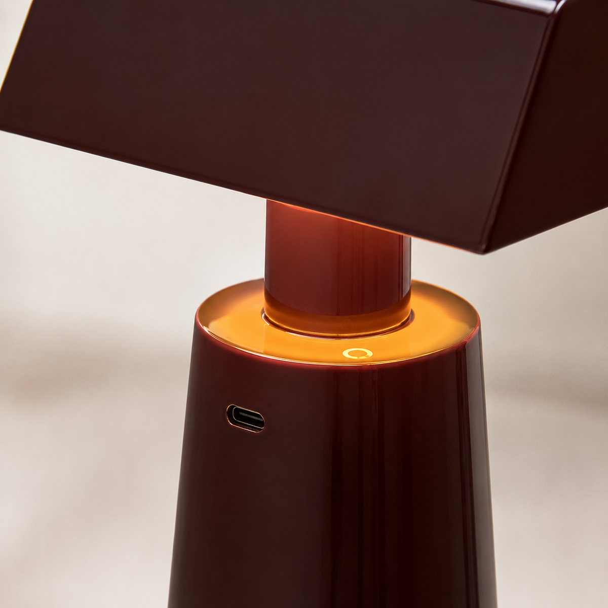 Yara Sculptural Table Lamp shade and support connection detail