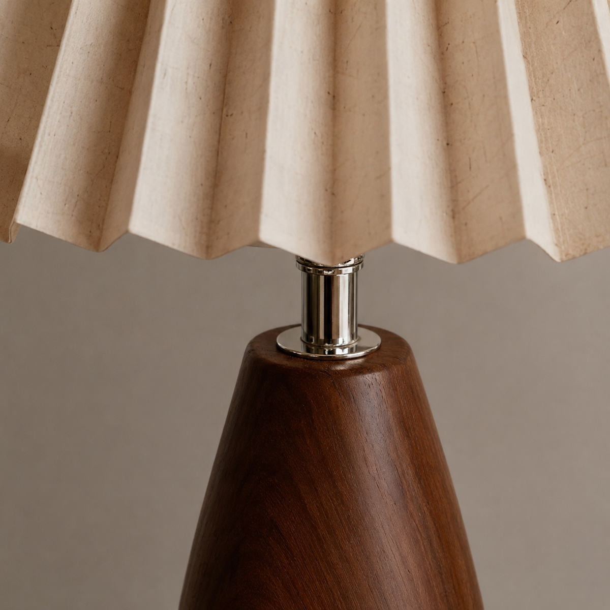 Delia Bedside Table Lamp shade and support connection detail