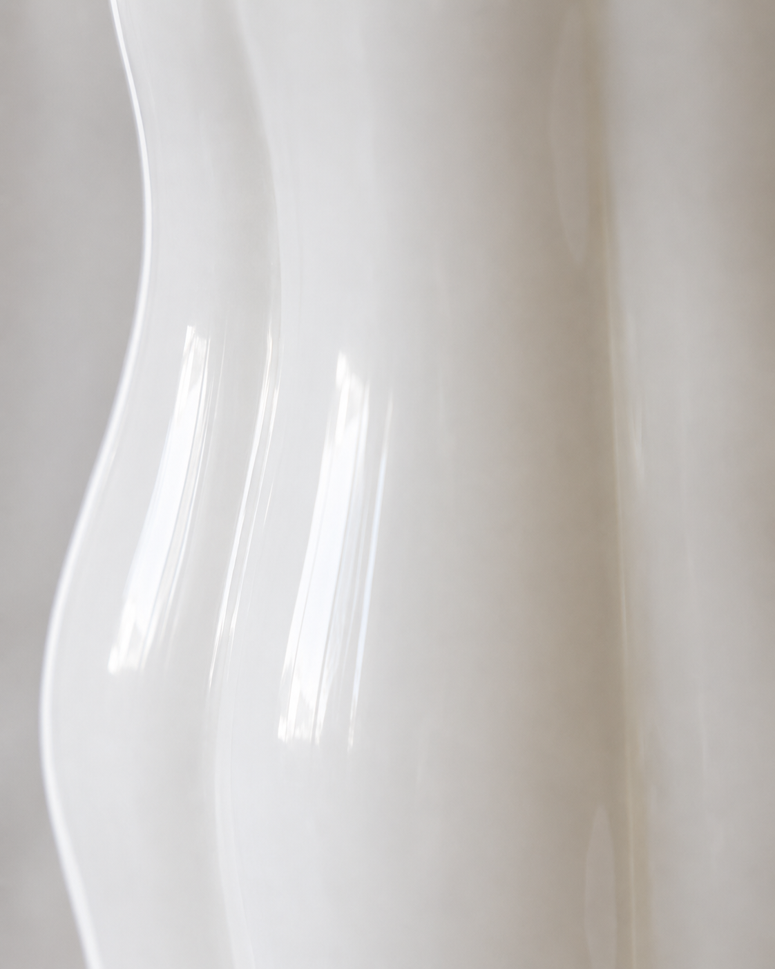 Alea Softline Vase close-up showing milky white appearance