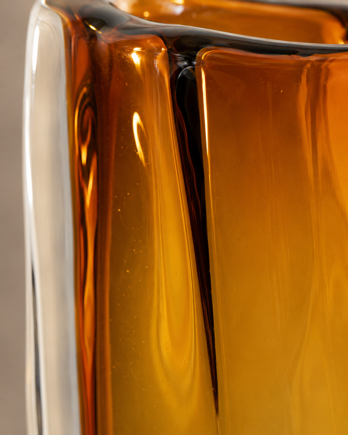 Zara Amber Vase close-up showing amber center with clear outer edges