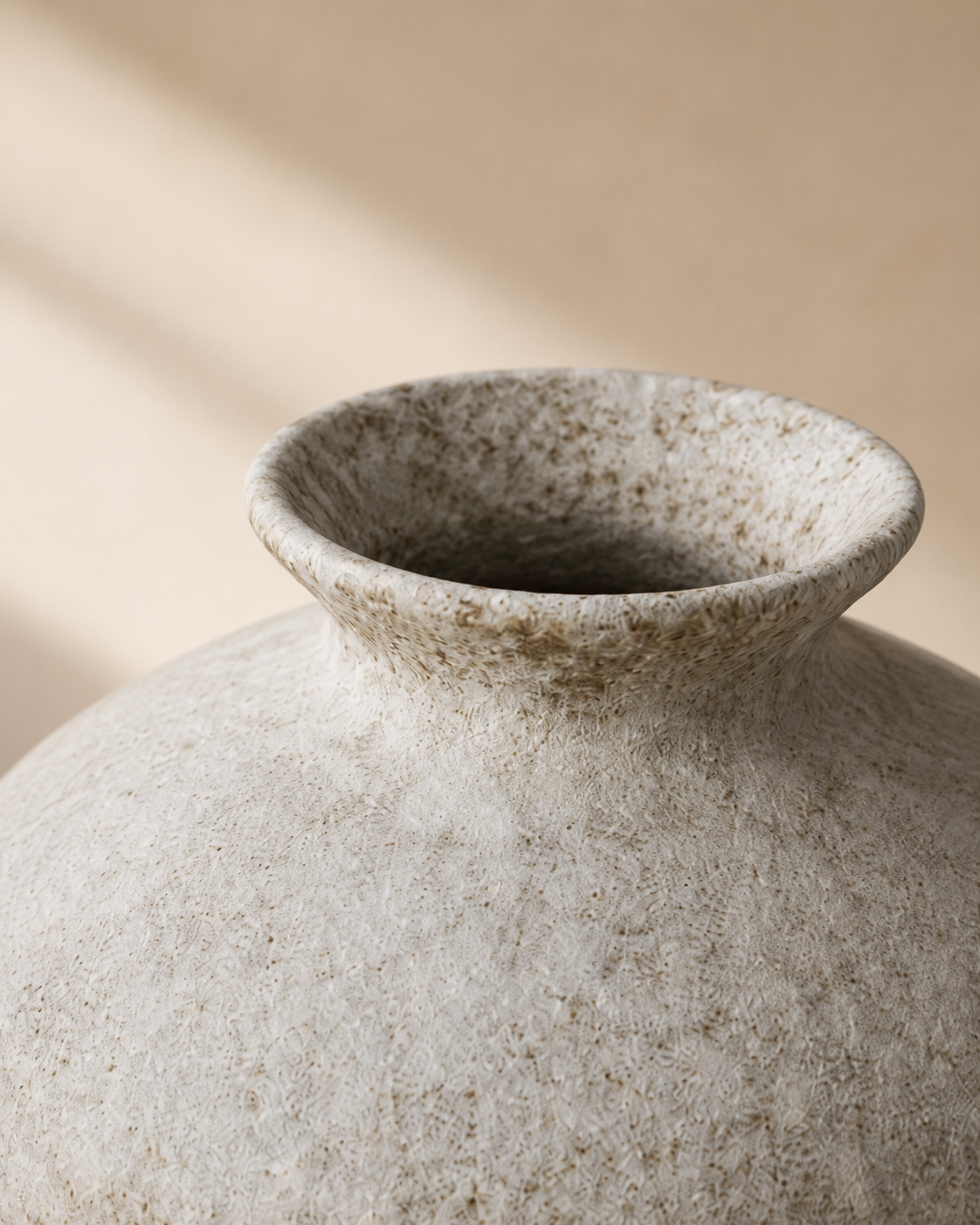 Thea Speckle Vase rim and opening detail