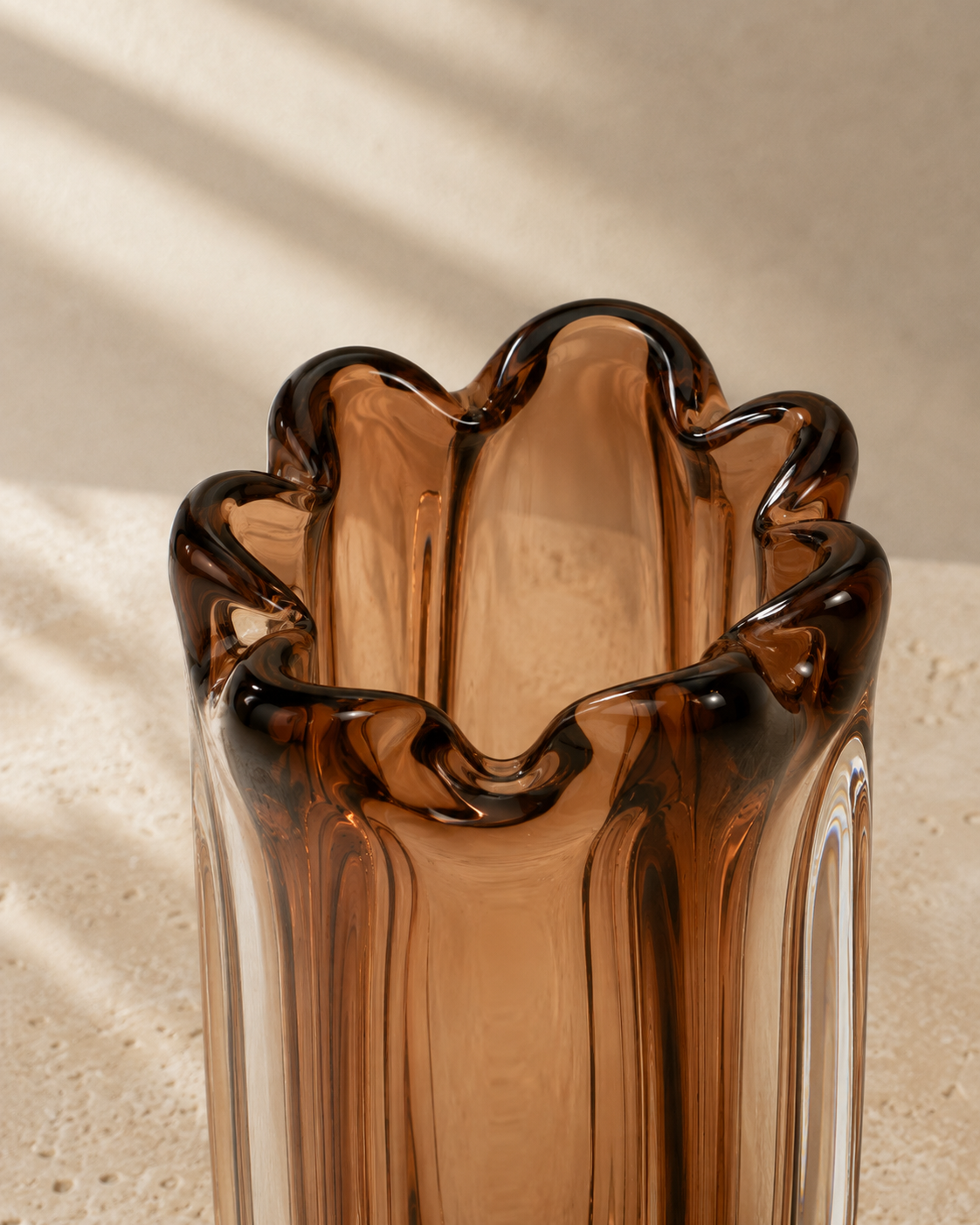 Luna Crown Vase rim and opening detail