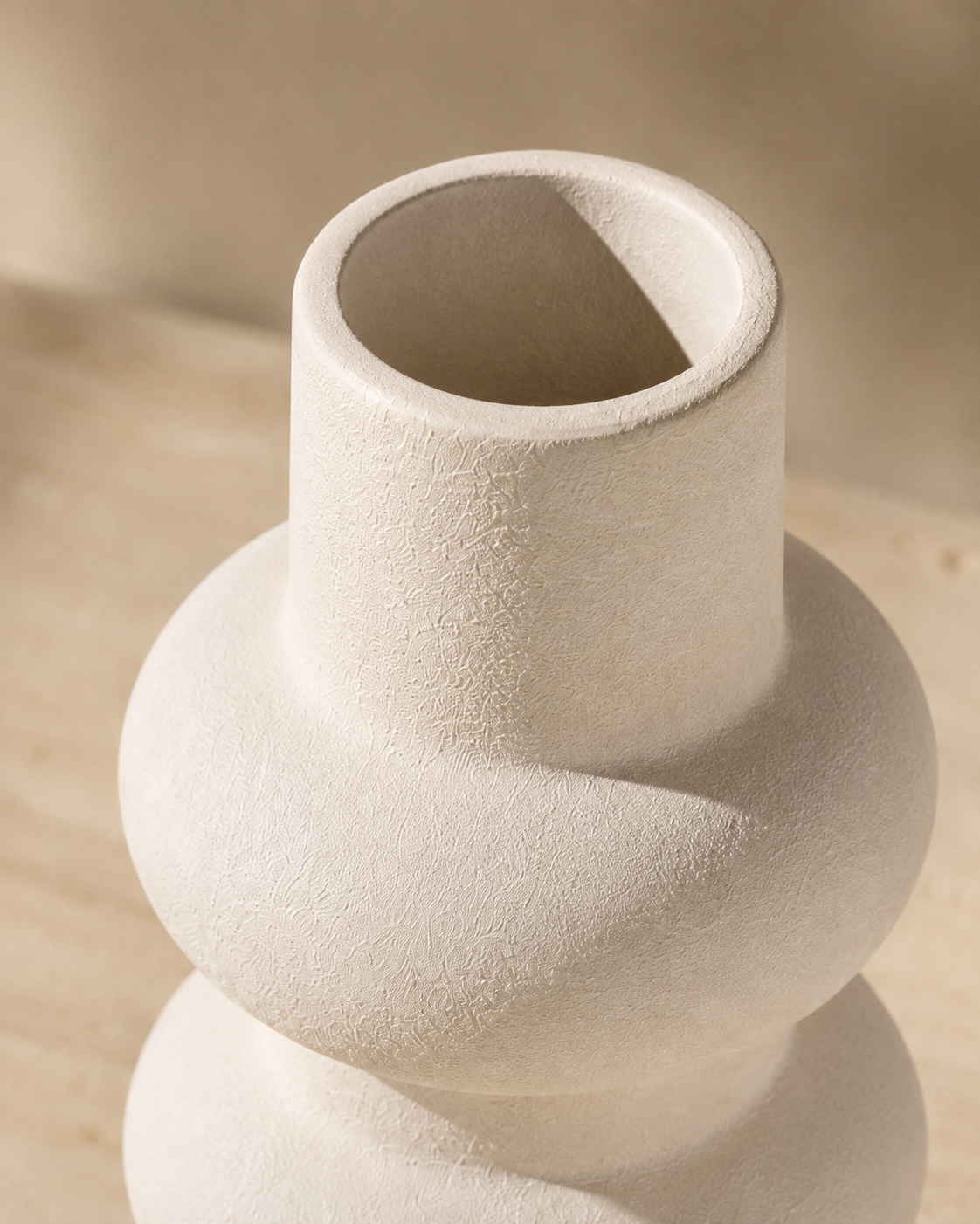 Luna Stack Vase rim and opening detail