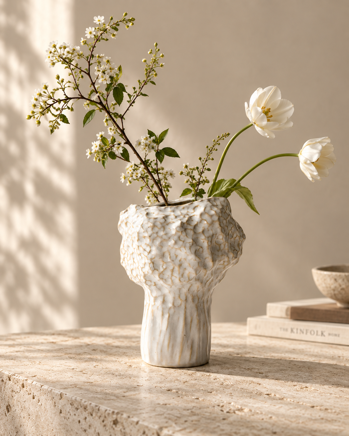 Alea Cluster Vase with stems on a tabletop